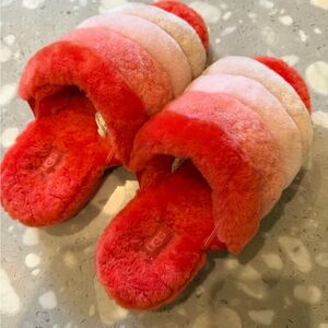 UGG Vibrant Res Fluffy Slippers